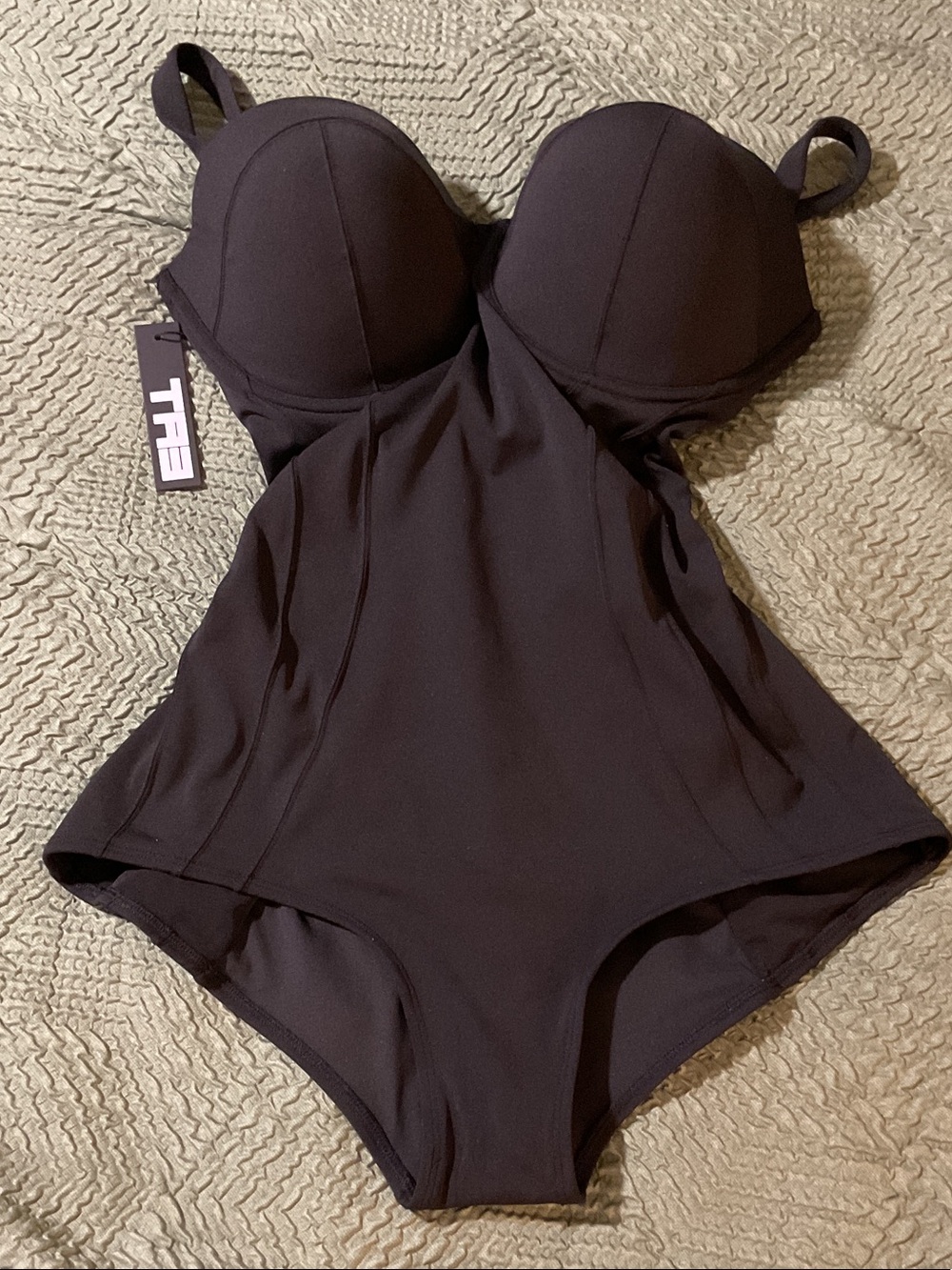 TA3 Black One-Piece Swimsuit LUSHY Hipster XL SHORT- H/I
NWT/returns